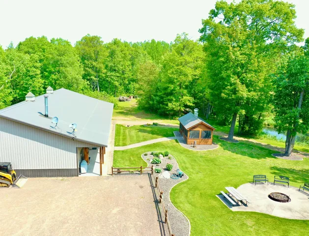 $1,200,000 | 44384 Grace Lake Road, Hinckley, MN 55037