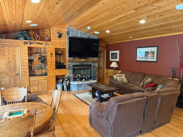 $1,200,000 | 44384 Grace Lake Road, Hinckley, MN 55037