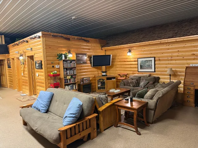 $1,200,000 | 44384 Grace Lake Road, Hinckley, MN 55037