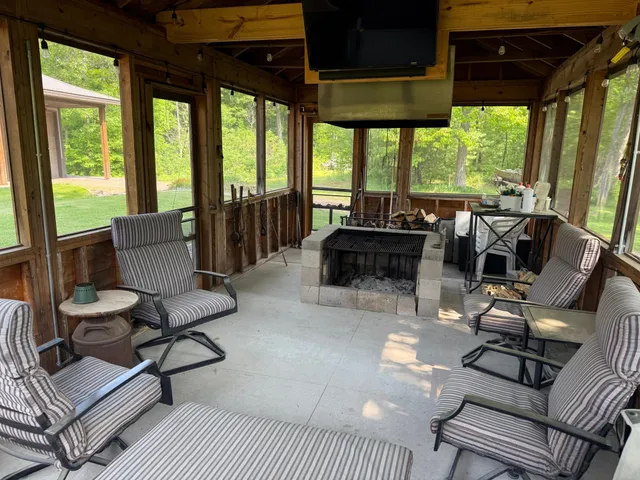 $1,200,000 | 44384 Grace Lake Road, Hinckley, MN 55037