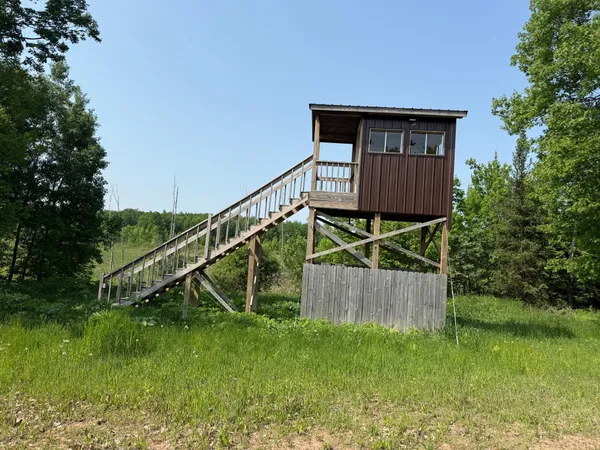 $1,200,000 | 44384 Grace Lake Road, Hinckley, MN 55037
