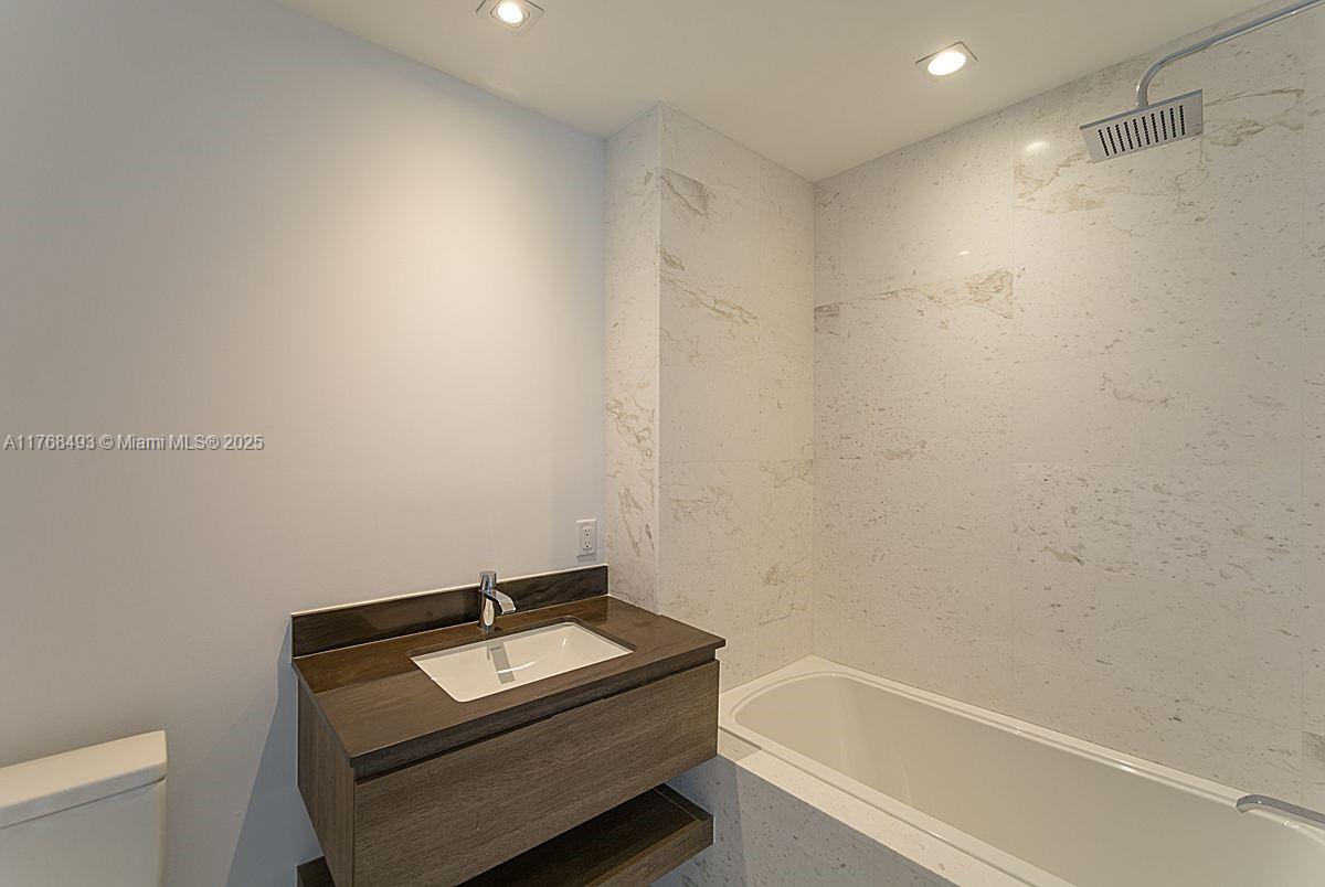 360 Ocean Drive, Unit 1004S Key Biscayne, FL 33149 - Photo 14 of 25