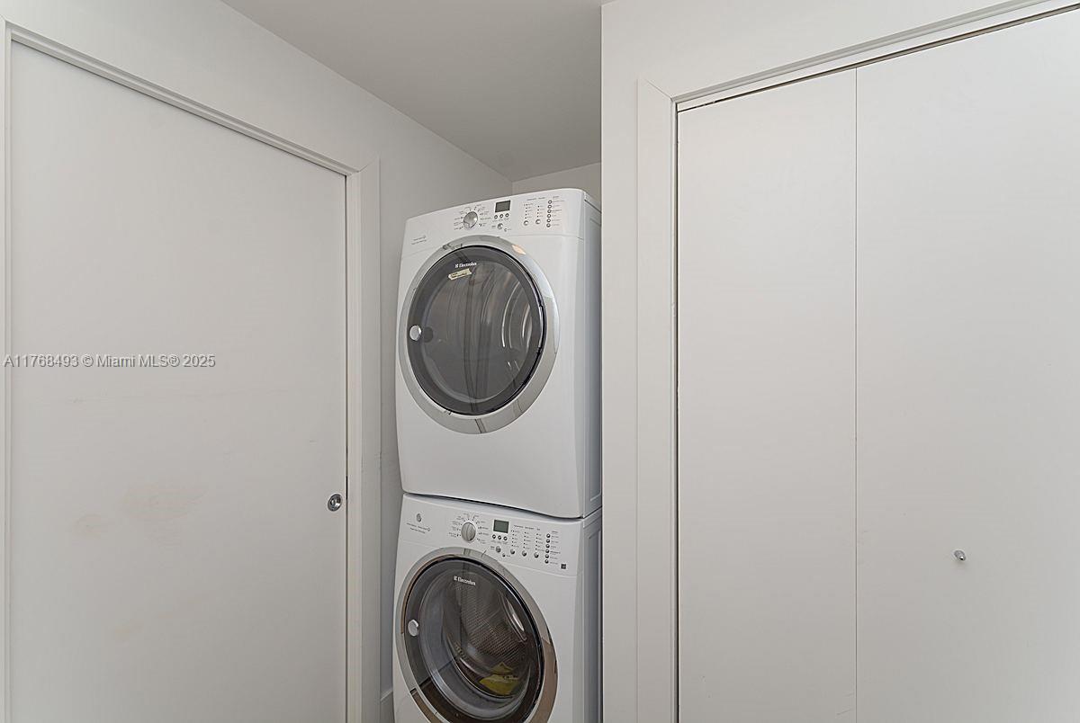 360 Ocean Drive, Unit 1004S Key Biscayne, FL 33149 - Photo 21 of 25