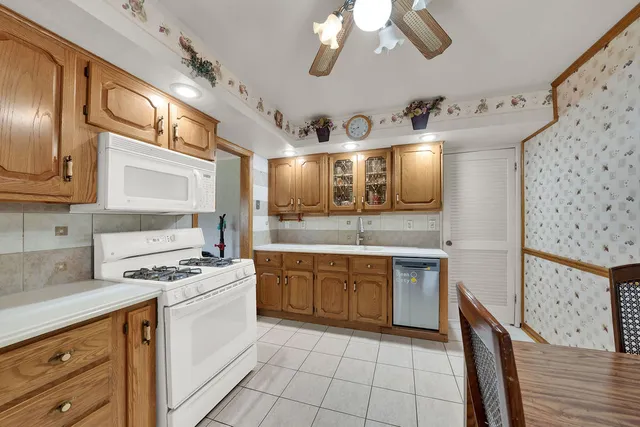 $299,900 | 5611 South Monitor Avenue, Chicago, IL 60638