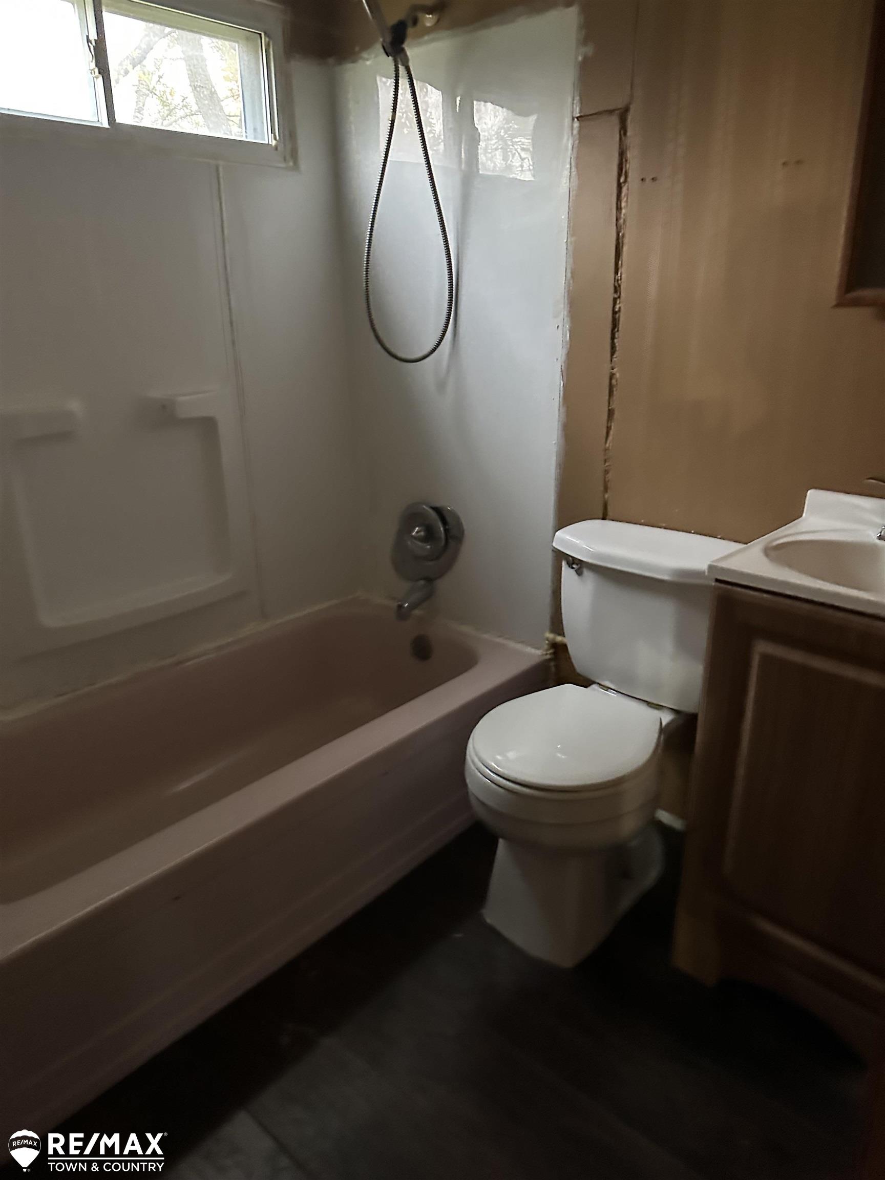 2421 South Dye Road Flint, MI 48532 - Photo 11 of 24 Gallery Image 11