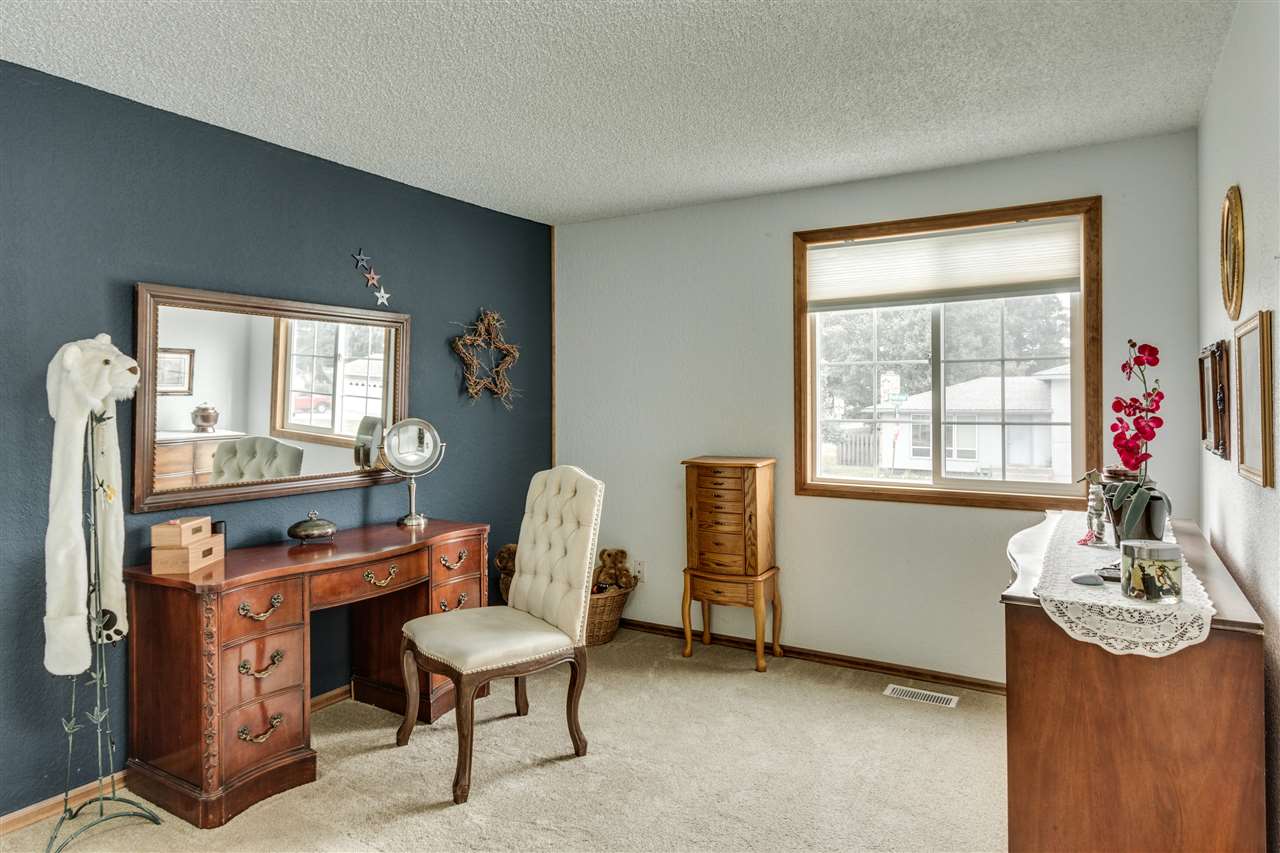 1523 South Bolivar Road Veradale, WA 99037 - Photo 12 of 20 Gallery Image 12