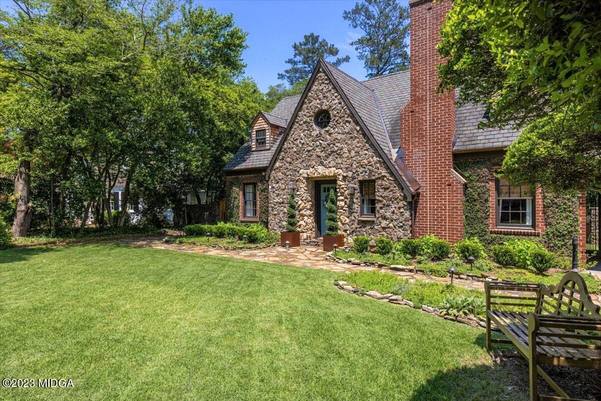 1289 South Jackson Springs Road Macon, GA 31211 - Photo 1 of 39 8