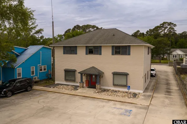 $1,275,000 | 708 Highway 64, Manteo, NC 27954