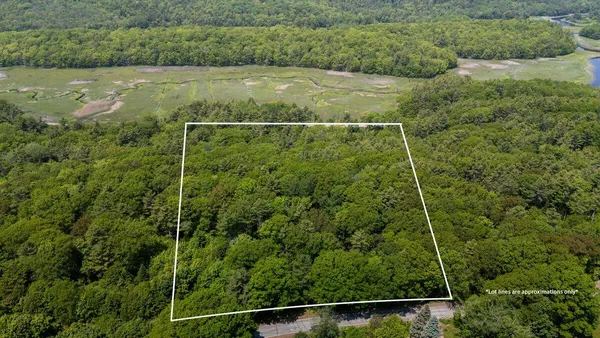 $359,700 | 4-5 6 Lewis Hill Road, Newcastle, ME 04553
