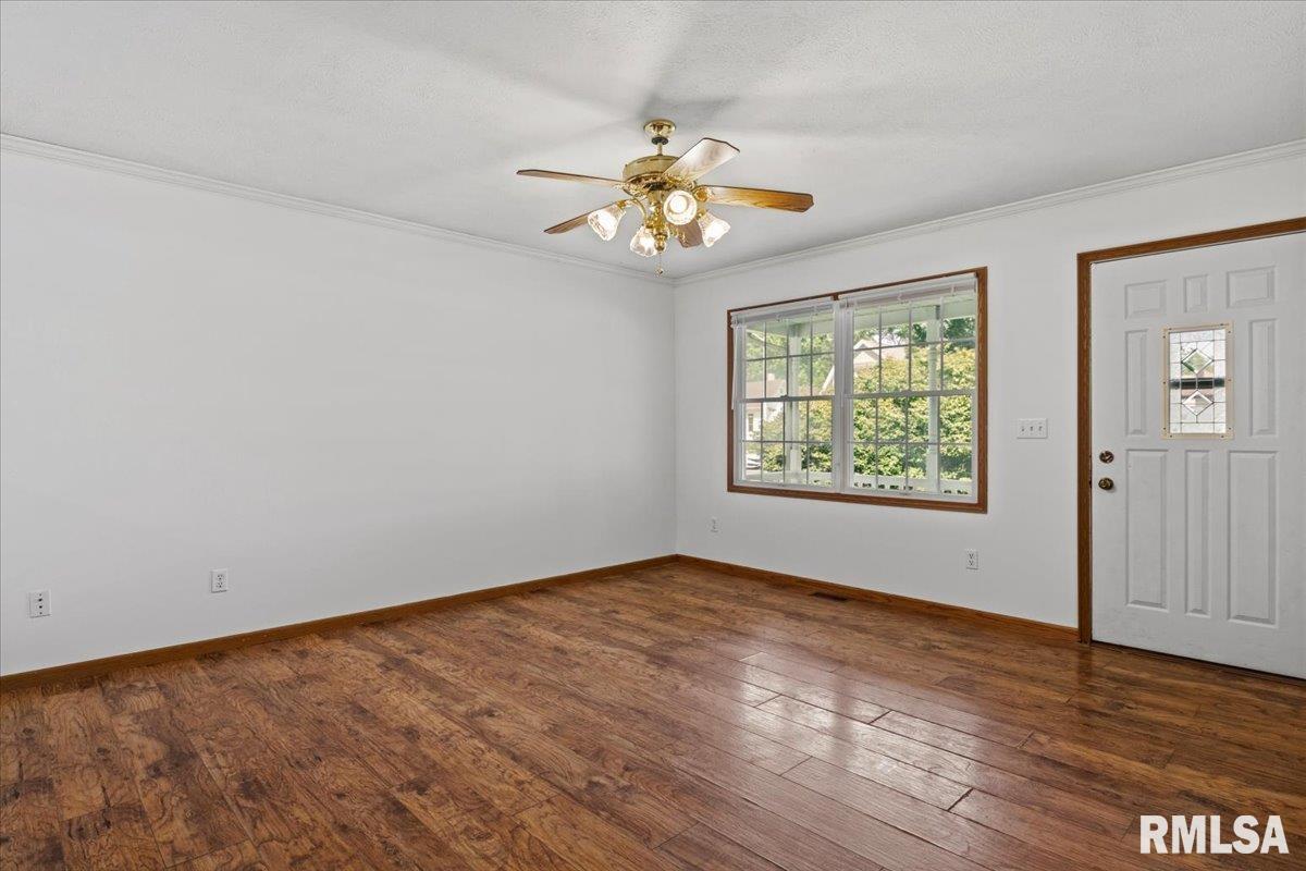 1823 South 5th Street Springfield, IL 62703 - Photo 4 of 29