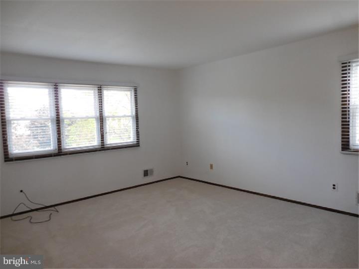 8 Switlik Road Hamilton Square, NJ 08690 - Photo 11 of 16 Bedroom - Main