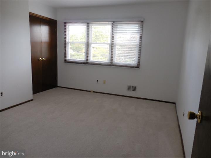8 Switlik Road Hamilton Square, NJ 08690 - Photo 12 of 16 Bedroom 4