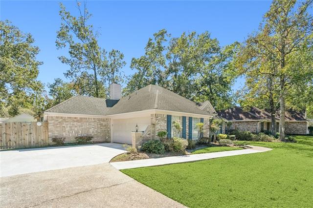 1005 Live Oak Loop Mandeville, LA 70448 - Photo 3 of 25