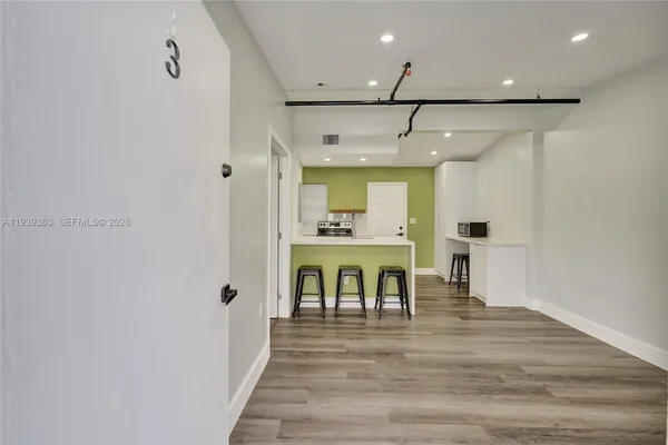 $1,700 | 1085 Northeast 126th Street, Unit 2, North Miami, FL 33161