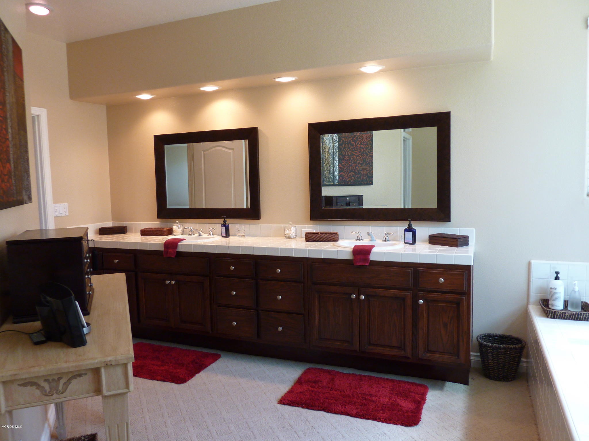 11721 Pinedale Road Moorpark, CA 93021 - Photo 19 of 35 Master bath 3