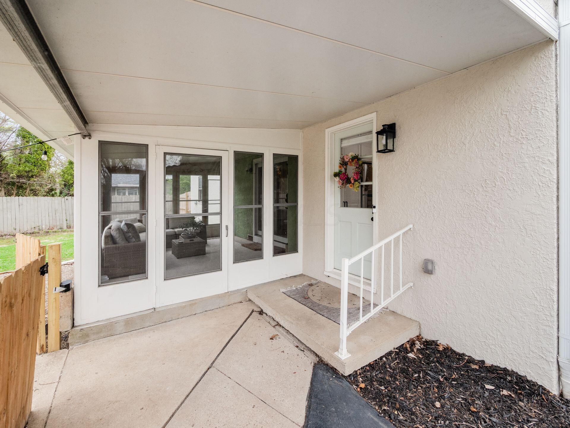 2872 Zollinger Road Columbus, OH 43221 - Photo 19 of 26 Back Entry