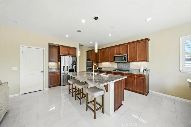 $779,500 | 35416 Oakstone Creek Court, Winchester, CA 92596