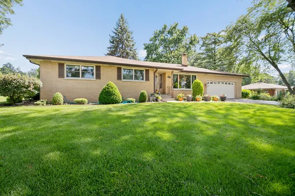 $380,000 | 12822 South Westgate Drive, Palos Heights, IL 60463