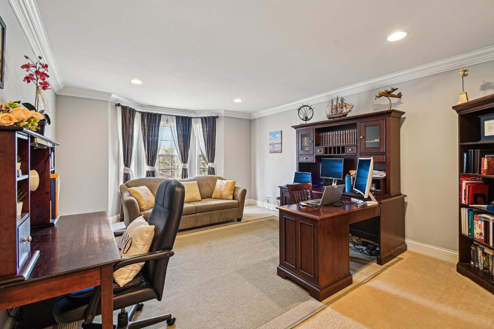 1037 Moray Drive Inverness, IL 60010 - Photo 29 of 50 a view of a workspace with furniture
