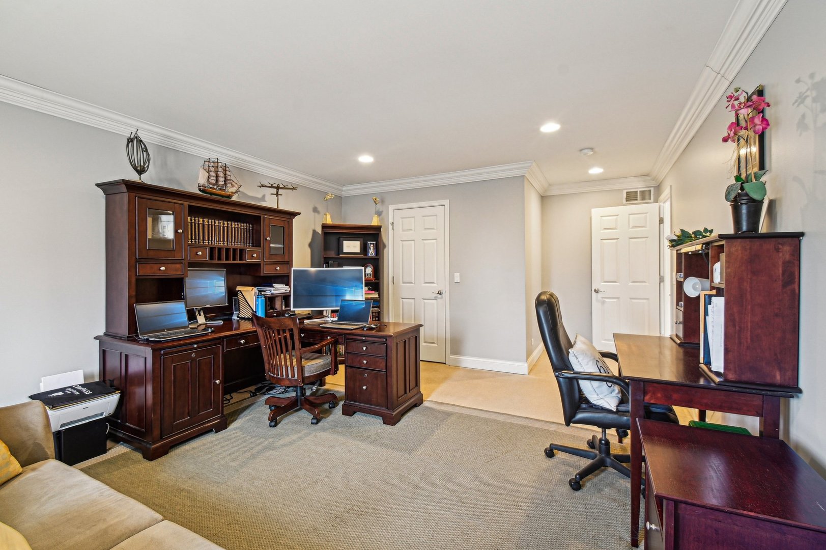 1037 Moray Drive Inverness, IL 60010 - Photo 30 of 50 a view of a workspace with furniture