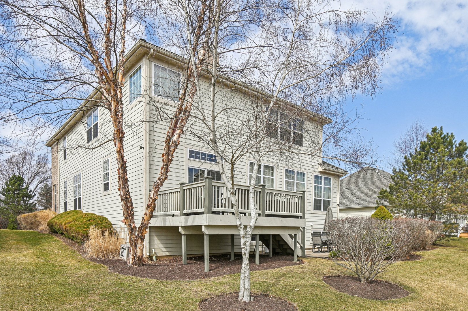 1037 Moray Drive Inverness, IL 60010 - Photo 40 of 50 a view of a building with a yard