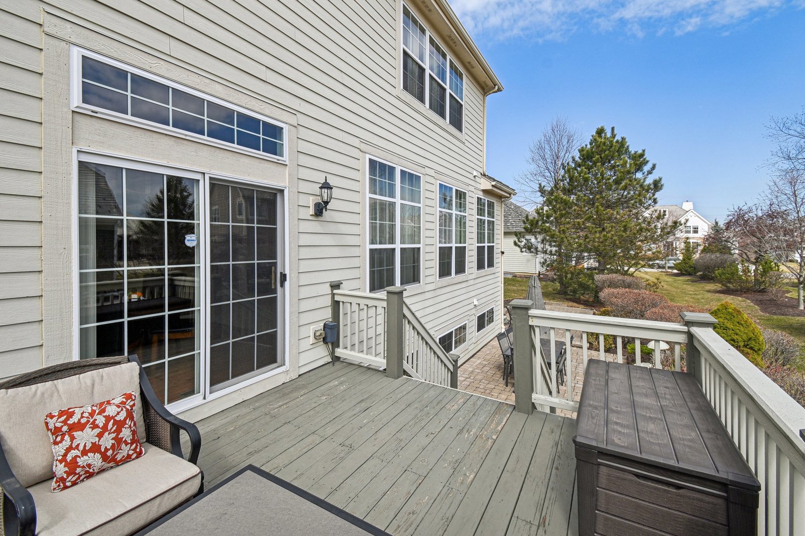 1037 Moray Drive Inverness, IL 60010 - Photo 43 of 50 a balcony with wooden floor and furniture