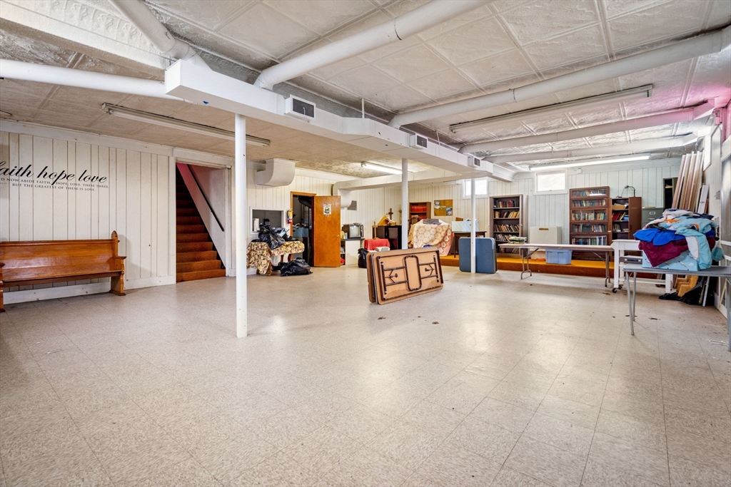 391 Onset Avenue Wareham, MA 02558 - Photo 19 of 30