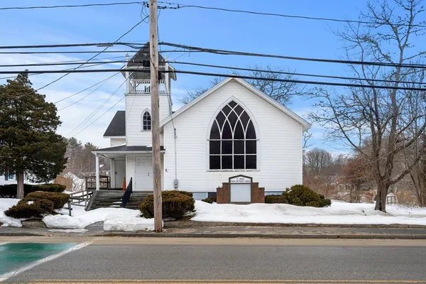 $399,000 | 391 Onset Avenue, Wareham, MA 02558