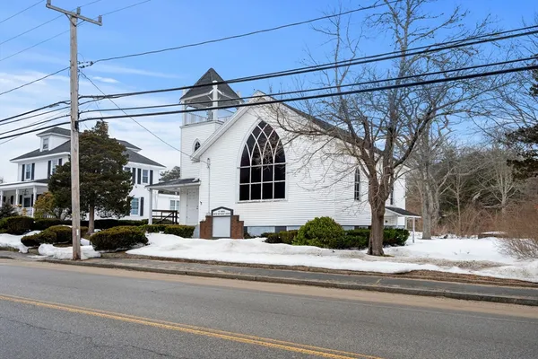 $399,000 | 391 Onset Avenue, Wareham, MA 02558
