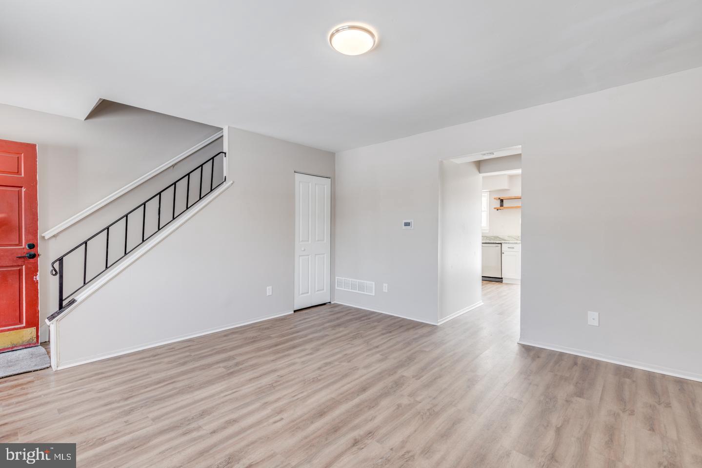 65 Eaves Mill Road Medford, NJ 08055 - Photo 5 of 25 Walls freshly painted throughout