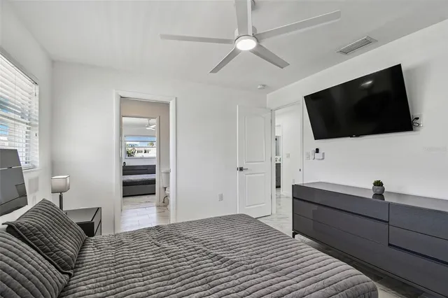 $1,399,990 | 340 Palm Island Northeast, Clearwater Beach, FL 33767