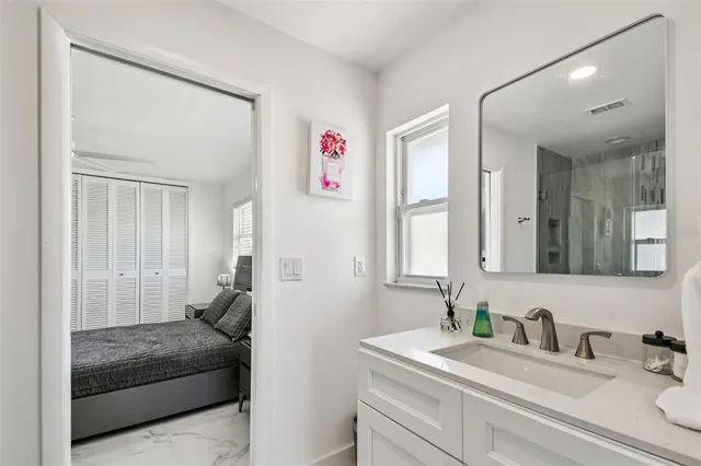 $1,399,990 | 340 Palm Island Northeast, Clearwater Beach, FL 33767