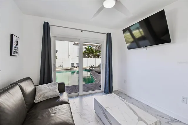 $1,399,990 | 340 Palm Island Northeast, Clearwater Beach, FL 33767