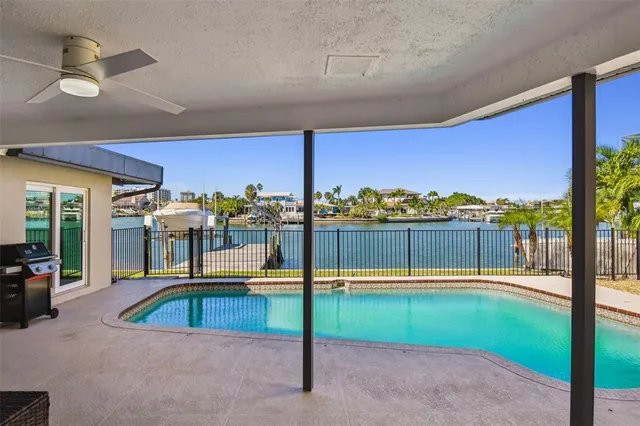 $1,399,990 | 340 Palm Island Northeast, Clearwater Beach, FL 33767