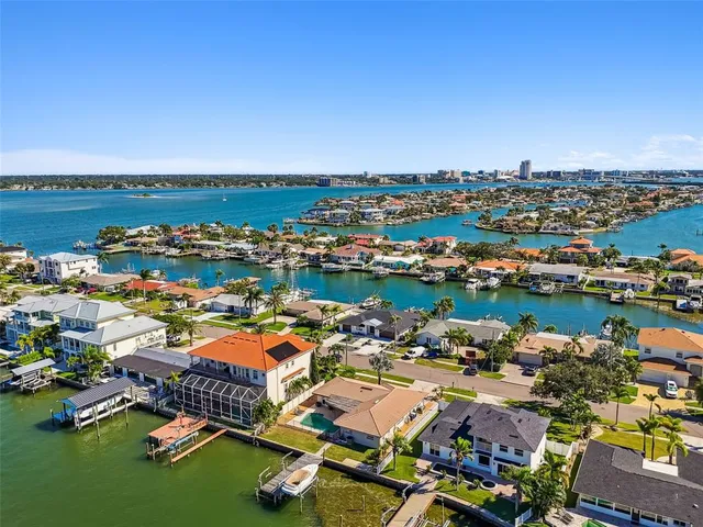 $1,399,990 | 340 Palm Island Northeast, Clearwater Beach, FL 33767