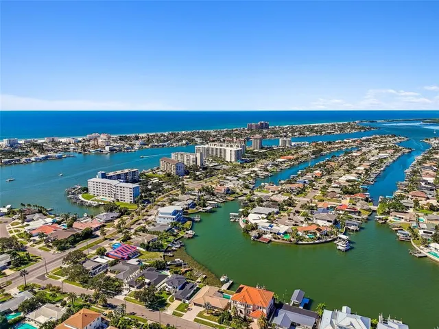 $1,399,990 | 340 Palm Island Northeast, Clearwater Beach, FL 33767