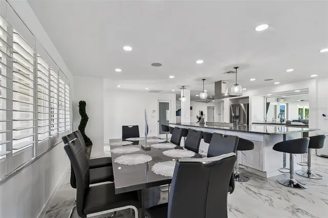 $1,399,990 | 340 Palm Island Northeast, Clearwater Beach, FL 33767