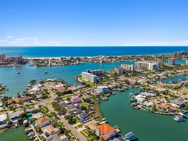 $1,399,990 | 340 Palm Island Northeast, Clearwater Beach, FL 33767