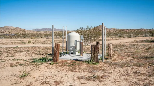 $340,000 | 5827 Old Woman Springs Road, Johnson Valley, CA 92285