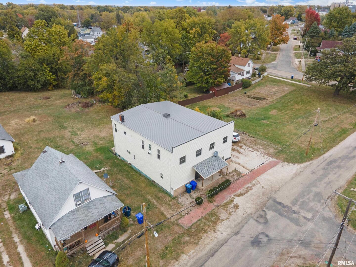 716 West 3rd Street Kewanee, IL 61443 - Photo 12 of 75