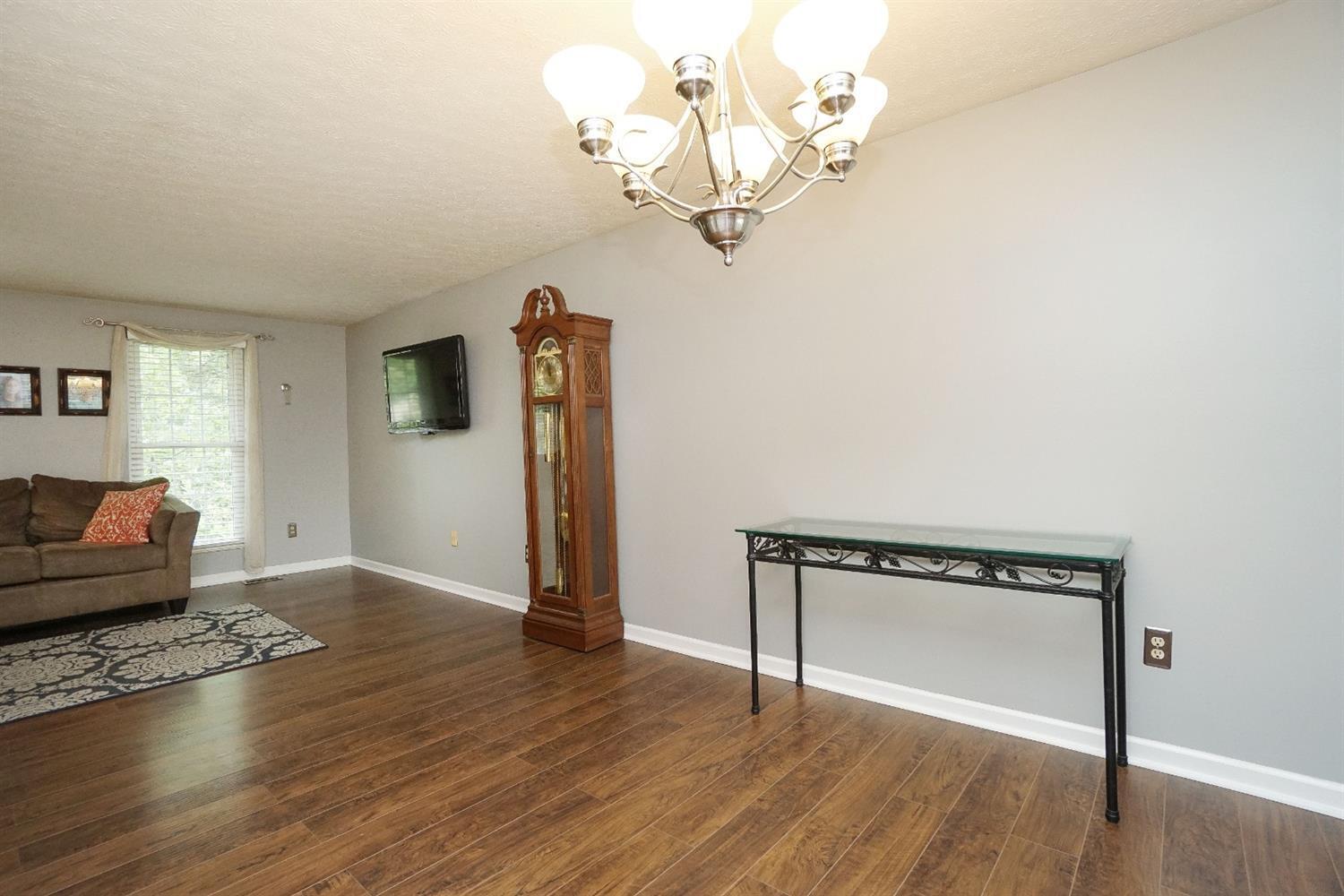 1696 Rudyard Lane Cincinnati, OH 45230 - Photo 7 of 23 Gallery Image 7