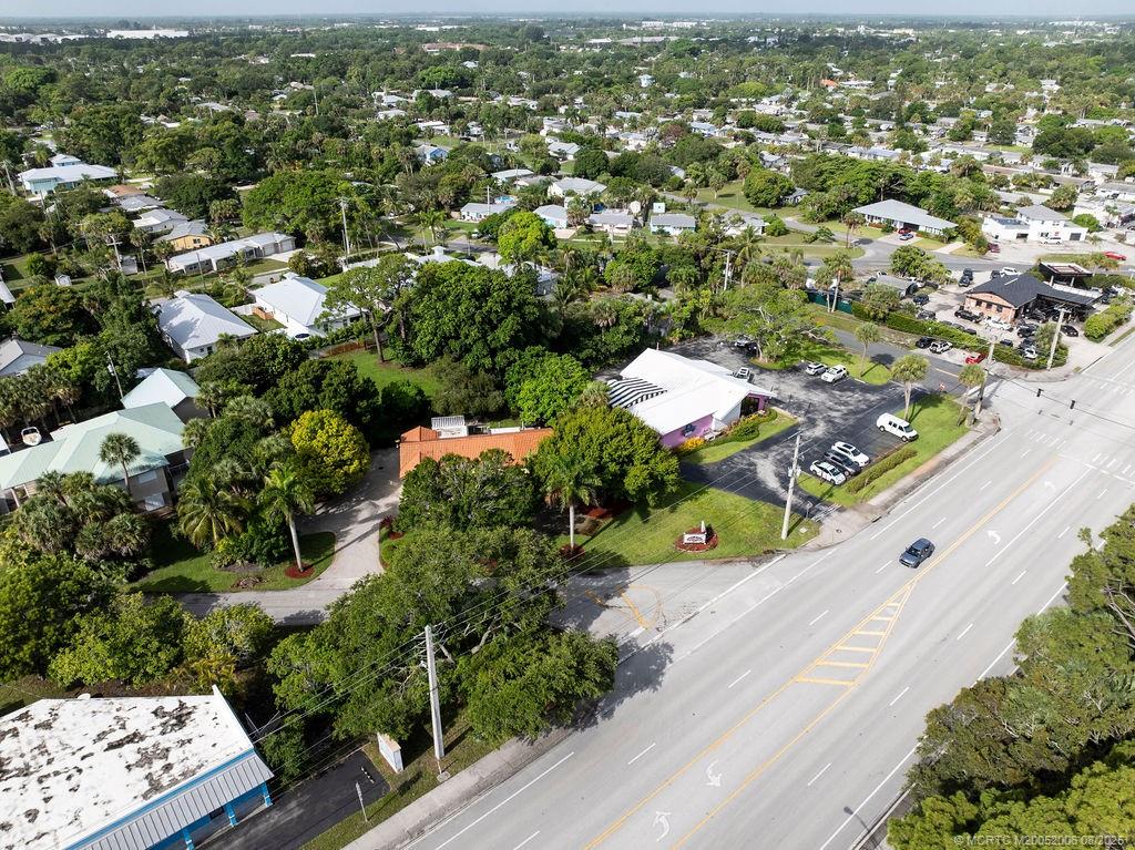 400 Southeast Flamingo Avenue Stuart, FL 34996 - Photo 29 of 33 an aerial view of a city with lots of residential buildings