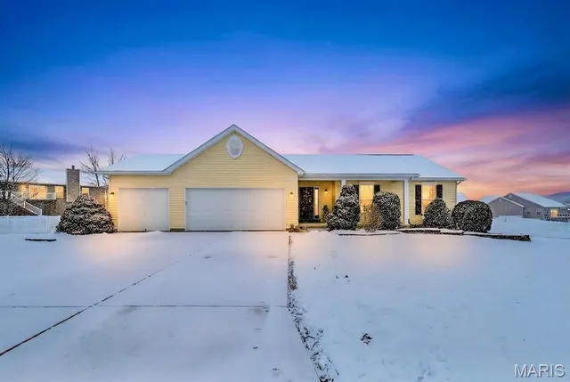 $315,000 | 420 Paddington Court, Troy, MO 63379