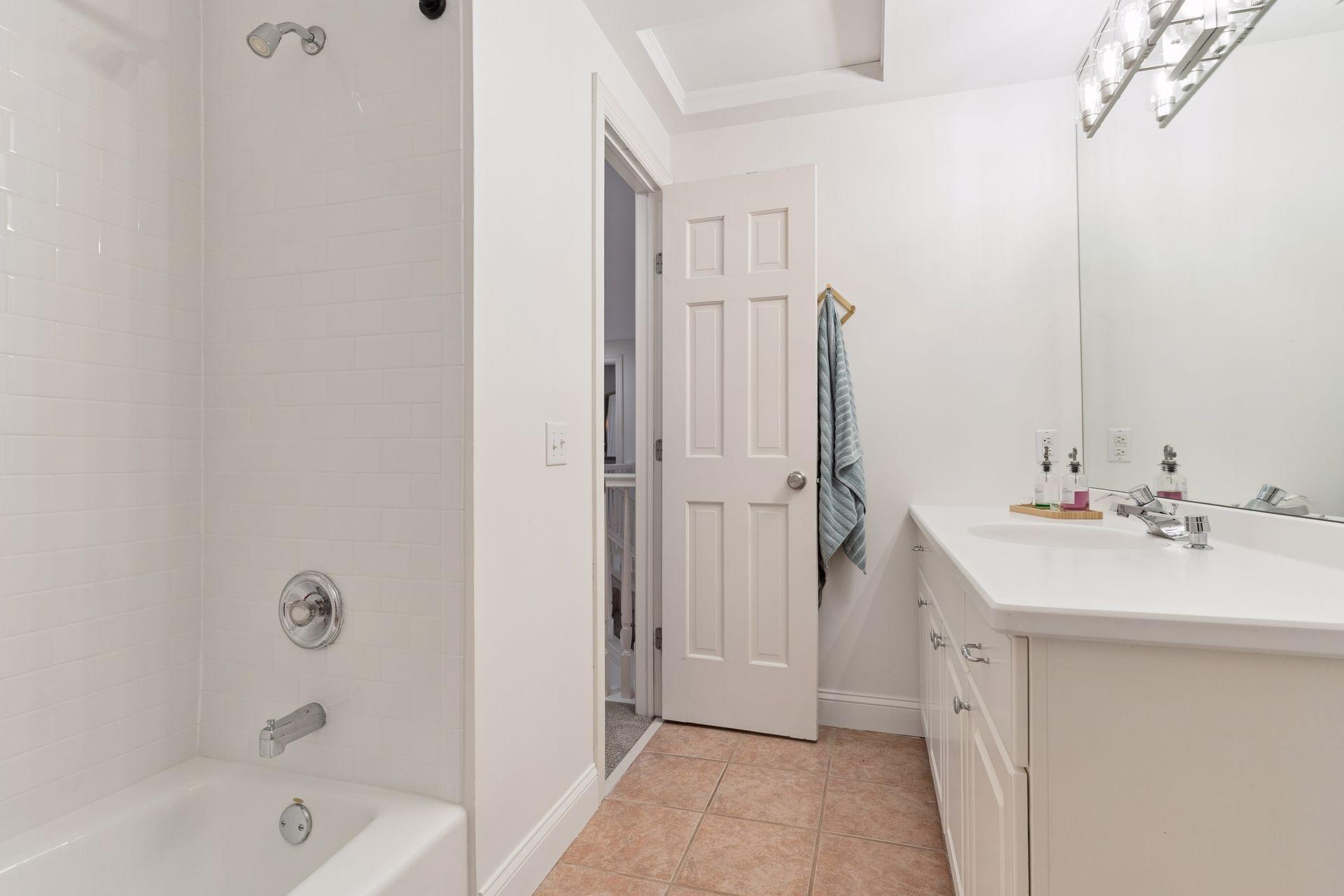 423 River Street Minneapolis, MN 55401 - Photo 49 of 63