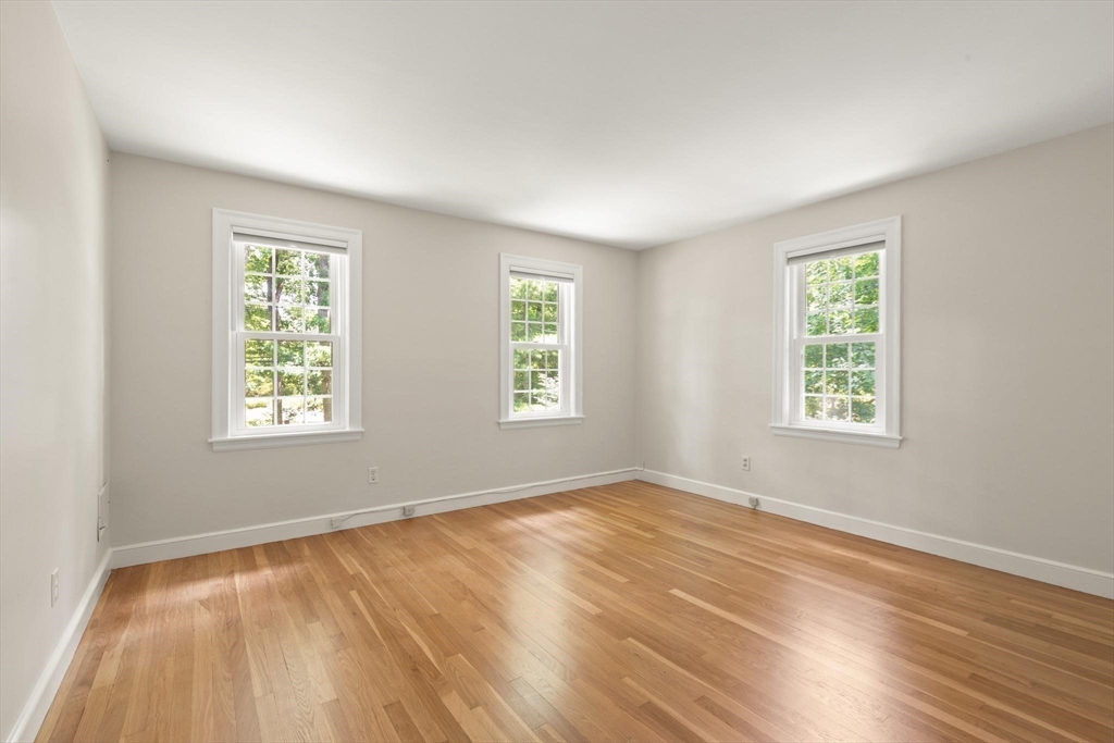 33 Mossman Road Sudbury, MA 01776 - Photo 18 of 30
