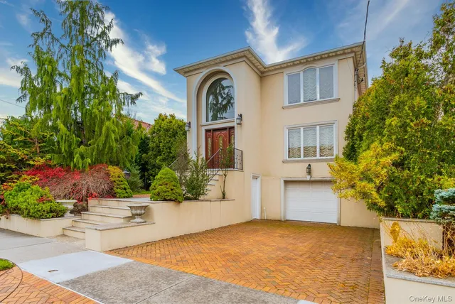 $1,899,000 | 141-16 11th Avenue | Whitestone