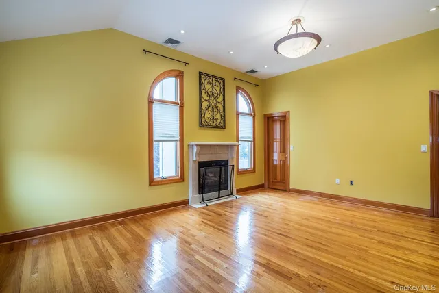 $1,899,000 | 141-16 11th Avenue | Whitestone