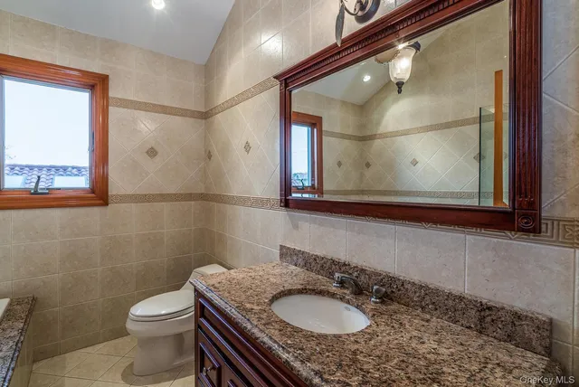 $1,899,000 | 141-16 11th Avenue | Whitestone