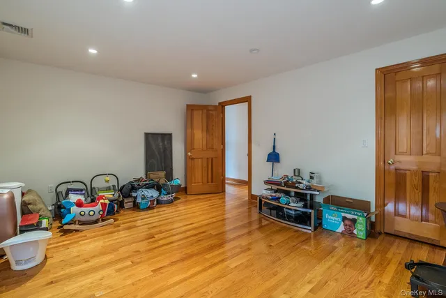 $1,899,000 | 141-16 11th Avenue | Whitestone