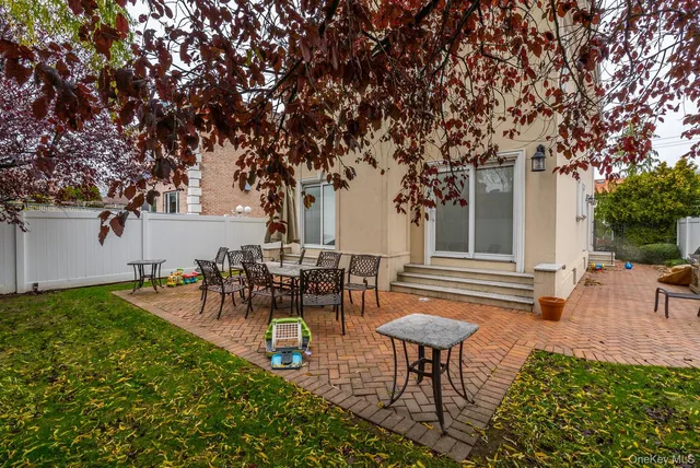 $1,899,000 | 141-16 11th Avenue | Whitestone